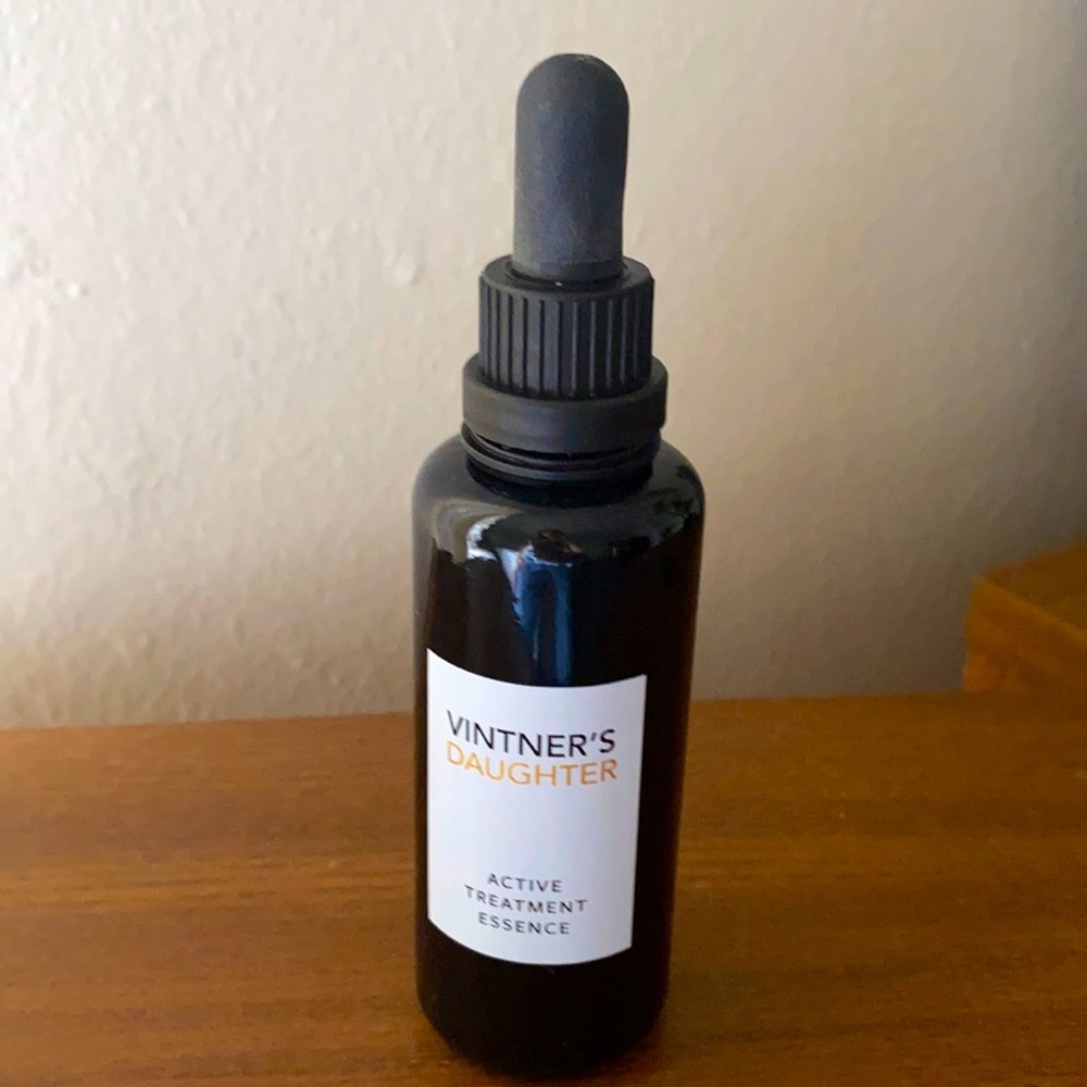 Vintner’s daughter active treatment essence